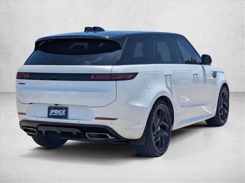 Used 2024 Land Rover Range Rover Sport Dynamic SE AWD/4WD image 4