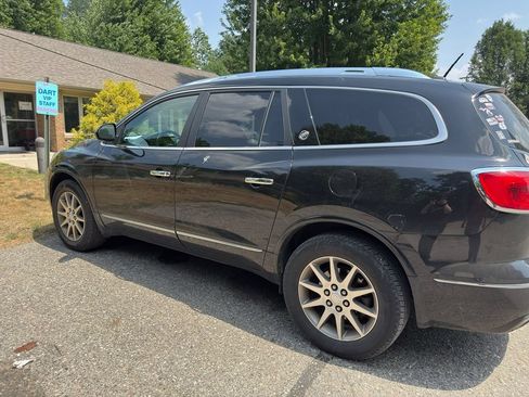 Used 2017 Buick Enclave Leather w/ Trailering Package AWD/4WD image 3