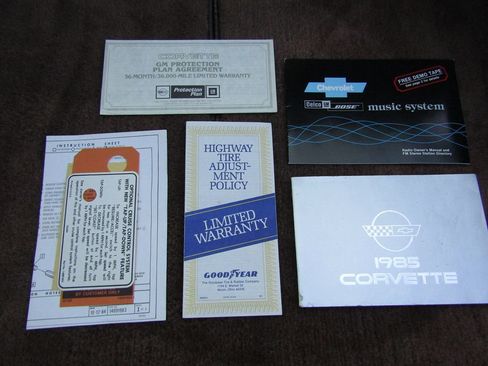 Used 1985 Chevrolet Corvette Coupe image 33