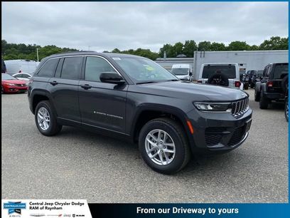 New 2025 Jeep Grand Cherokee Laredo X w/ Luxury Tech Group I