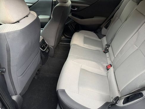 Used 2022 Subaru Outback Premium image 11