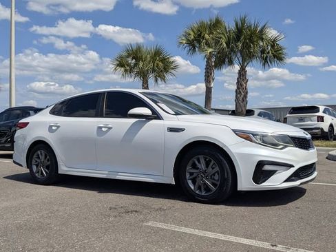 Used 2019 Kia Optima LX FWD image 2