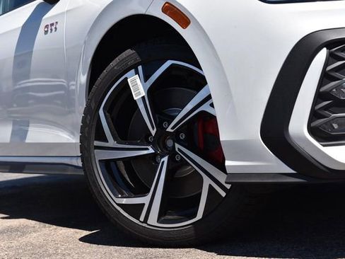 New 2026 Volkswagen GTI SE FWD image 3
