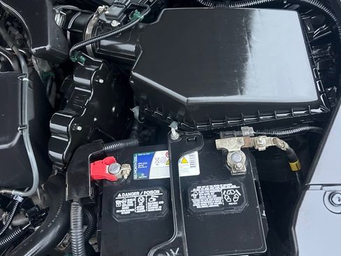 Used 2015 Acura TLX w/ Technology Package image 45