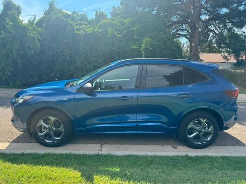 Used 2023 Ford Escape ST-Line w/ Tech Pack #1 AWD/4WD image 4