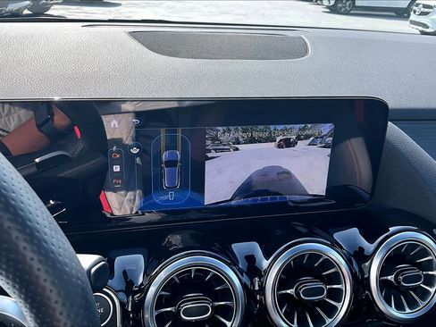 Used 2025 Mercedes-Benz GLA 35 AMG 4MATIC image 27