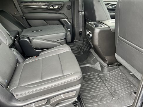 Used 2021 GMC Yukon Denali AWD/4WD image 25