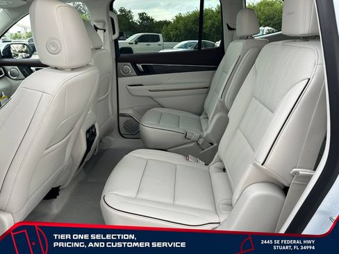 New 2026 Buick Enclave Avenir w/ Super Cruise Package AWD/4WD image 11