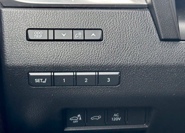 Used 2024 Lexus GX 550 w/ Accessory Package (31) AWD/4WD image 26