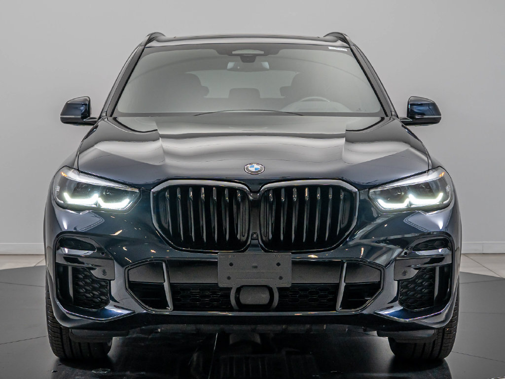 Used 2022 BMW X5 xDrive40i w/ M Sport Package AWD/4WD image 2