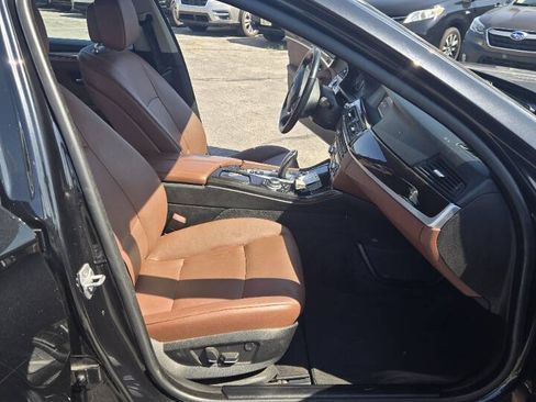 Used 2013 BMW 535i xDrive Sedan AWD/4WD image 21