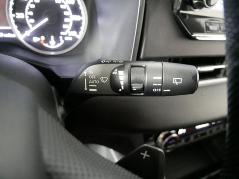 Used 2024 Mitsubishi Outlander SE image 31