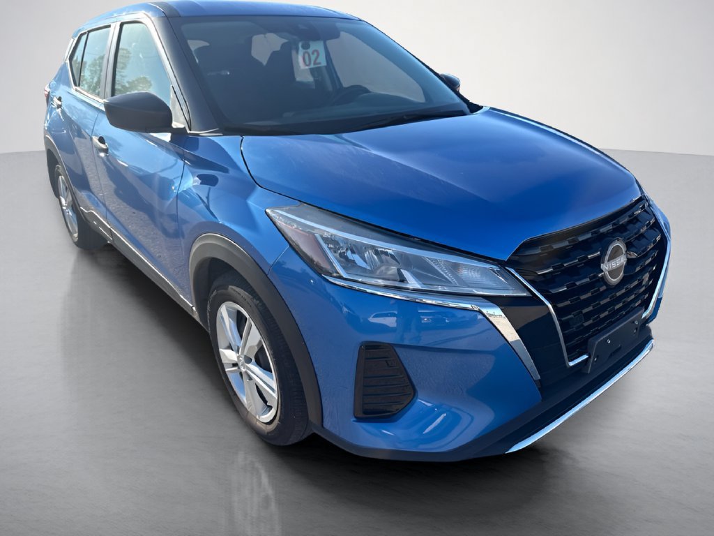 Used 2023 Nissan Kicks S FWD image 7
