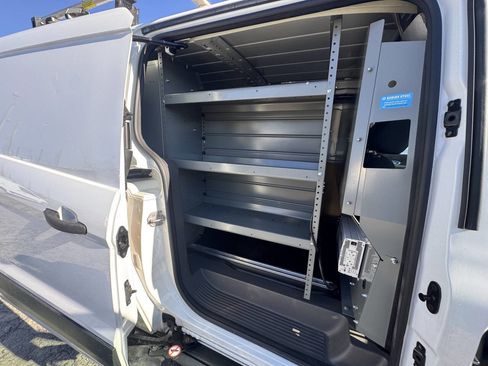 Used 2022 Ford Transit Connect XL image 11