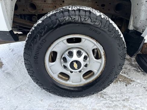 Used 2018 Chevrolet Silverado 2500 W/T w/ WT Convenience Package image 11