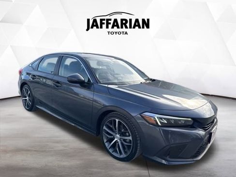 Used 2023 Honda Civic Touring image 2