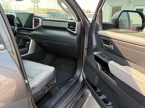 Used 2024 Toyota Tundra Limited image 29