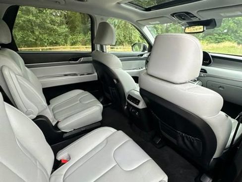 Used 2020 Hyundai Palisade SEL w/ Premium Package AWD/4WD image 26