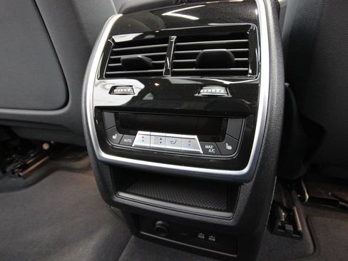 Used 2025 BMW X5 xDrive40i w/ M Sport Package AWD/4WD image 40