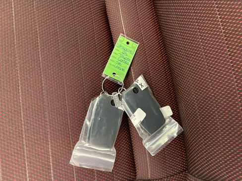 Certified 2025 Toyota Corolla SE image 26