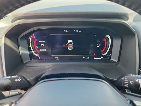 Certified 2025 Nissan Rogue SL FWD image 20
