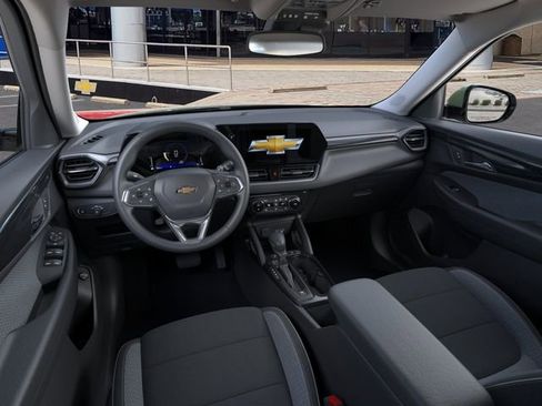 New 2026 Chevrolet TrailBlazer LT w/ Convenience Package FWD image 15