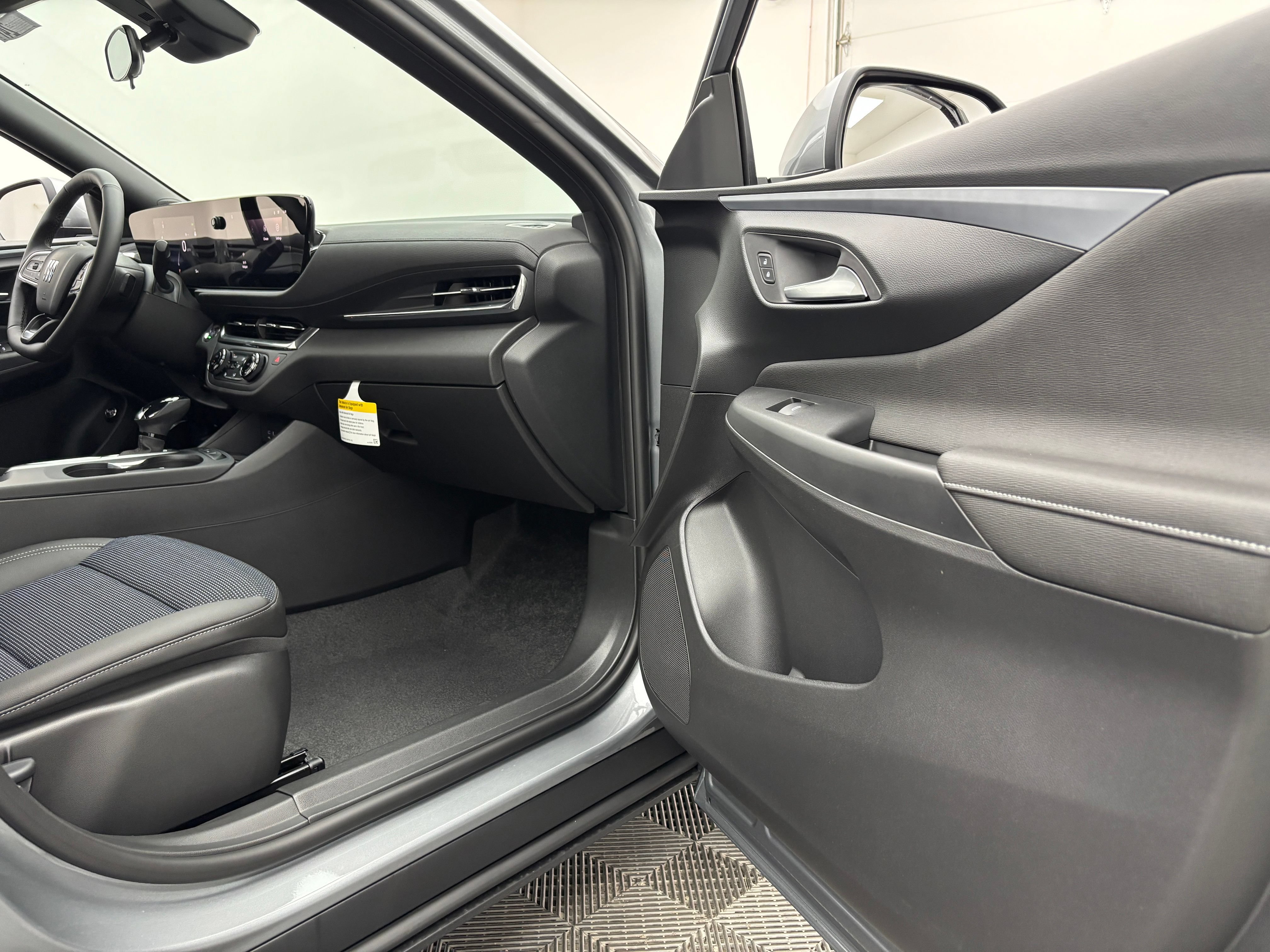 New 2026 Buick Envista Sport Touring w/ Convenience I Package FWD image 30