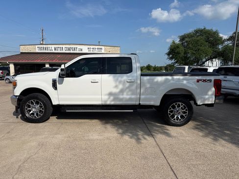 Used 2020 Ford F250 Lariat w/ Lariat Value Package AWD/4WD image 4