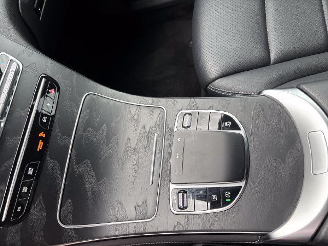 Used 2020 Mercedes-Benz GLC 300 image 14