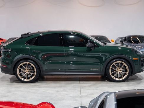Used 2024 Porsche Cayenne Turbo GT AWD/4WD image 7