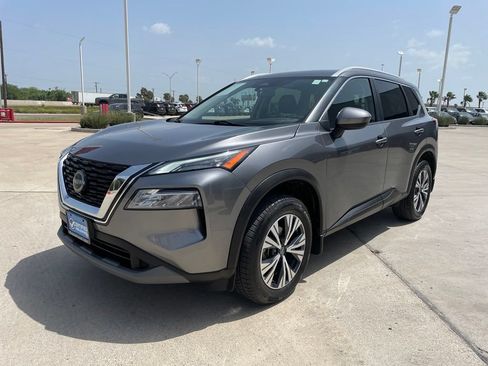 Certified 2023 Nissan Rogue SV w/ SV Premium B Package FWD image 3