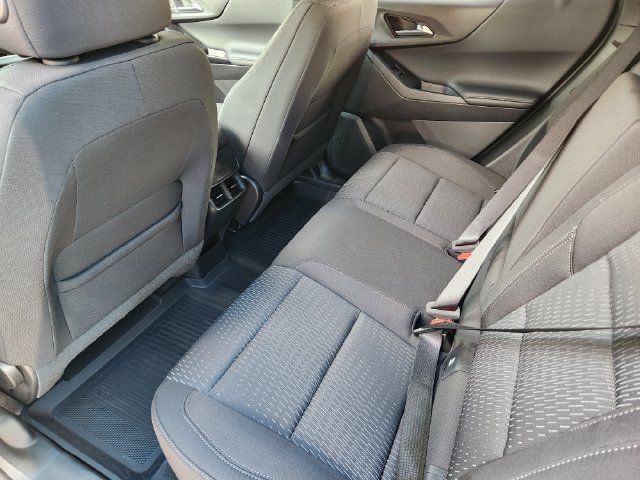 Used 2026 Chevrolet Equinox LT FWD image 32