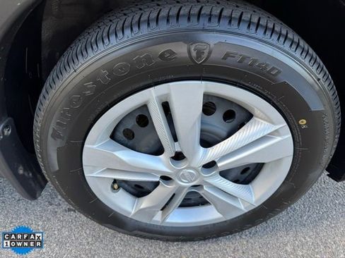 Certified 2024 Nissan Kicks S image 32