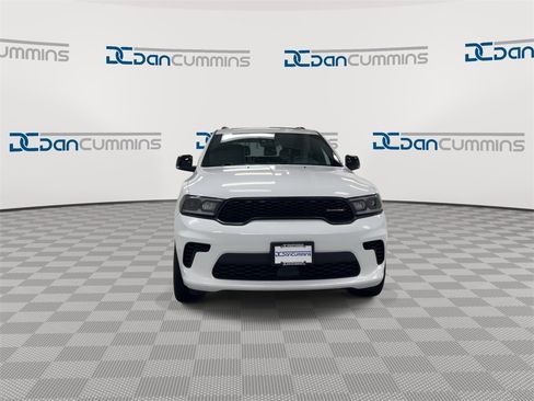 Used 2024 Dodge Durango GT image 3