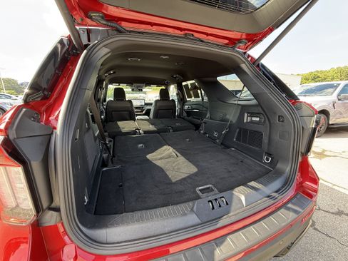 Used 2025 Ford Explorer ST-Line w/ Premium Package AWD/4WD image 33