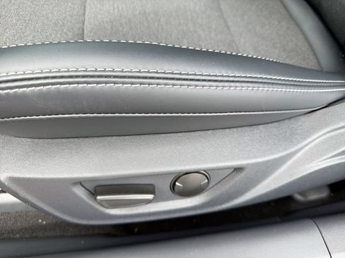 Used 2025 Ford Mustang Coupe RWD image 16