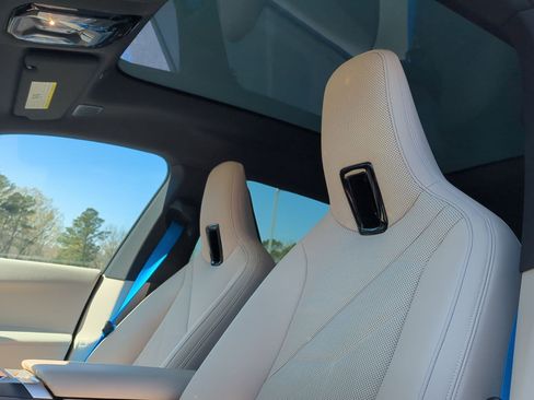 Used 2023 BMW iX M60 w/ Executive Package image 16