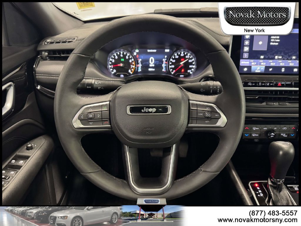 Used 2023 Jeep Compass Latitude w/ Sun and Sound Group AWD/4WD image 15