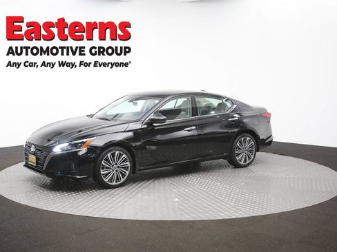 Used 2024 Nissan Altima 2.5 SL AWD/4WD image 57
