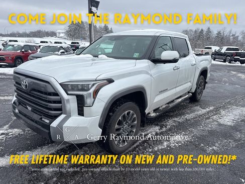 Used 2024 Toyota Tundra Limited image 1
