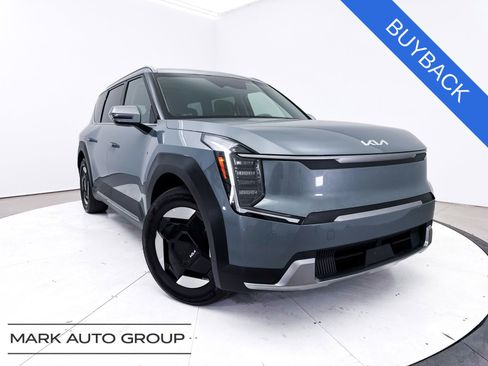 Used 2024 Kia EV9 Wind AWD/4WD image 1