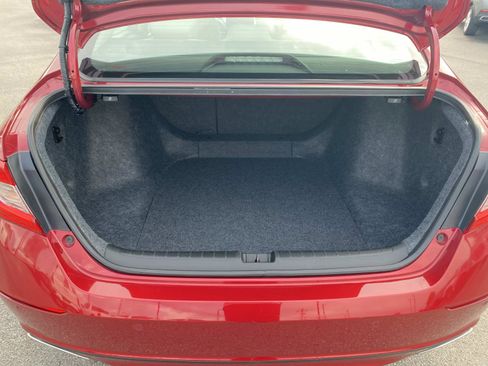 Used 2021 Honda Accord Touring image 10