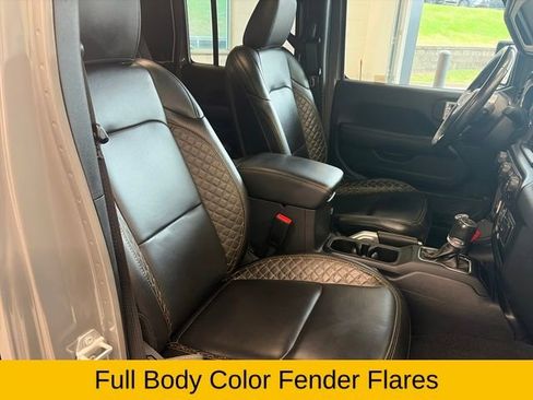 Used 2022 Jeep Gladiator Overland image 40