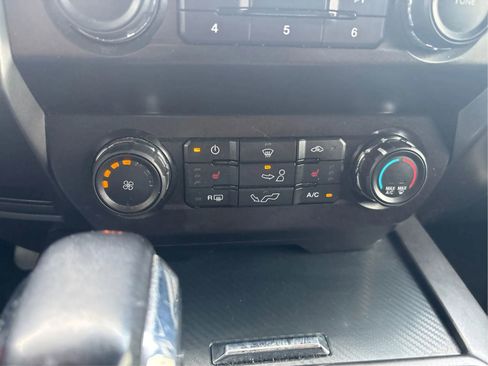 Used 2019 Ford F150 XLT w/ Equipment Group 302A Luxury AWD/4WD image 30