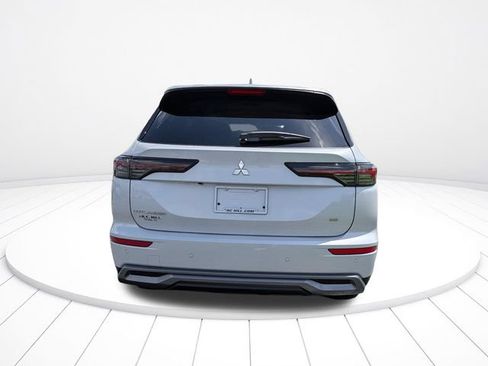 New 2026 Mitsubishi Outlander SE FWD image 4