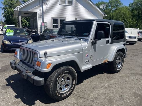 Used 2003 Jeep Wrangler X AWD/4WD image 3