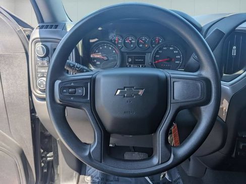 Used 2019 Chevrolet Silverado 1500 Custom Trail Boss w/ Custom Convenience Package AWD/4WD image 18
