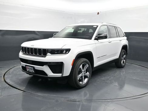 New 2026 Jeep Grand Cherokee Limited image 3
