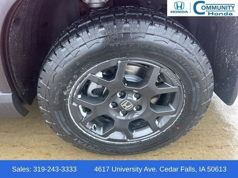 New 2025 Honda Pilot TrailSport image 18