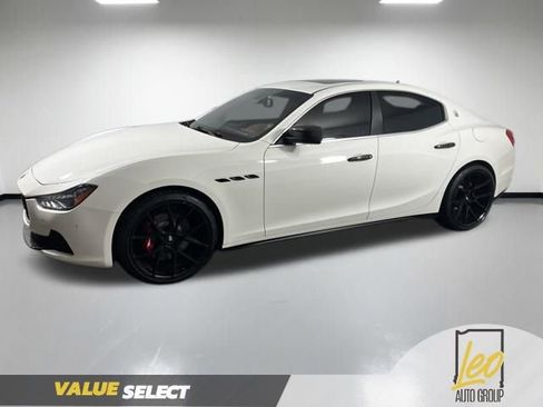Used 2014 Maserati Ghibli S Q4 AWD/4WD image 2